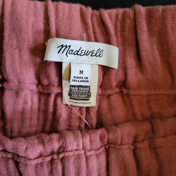 ‼️SUMMER CLEARANCE ‼️ - Picture 3 of 9